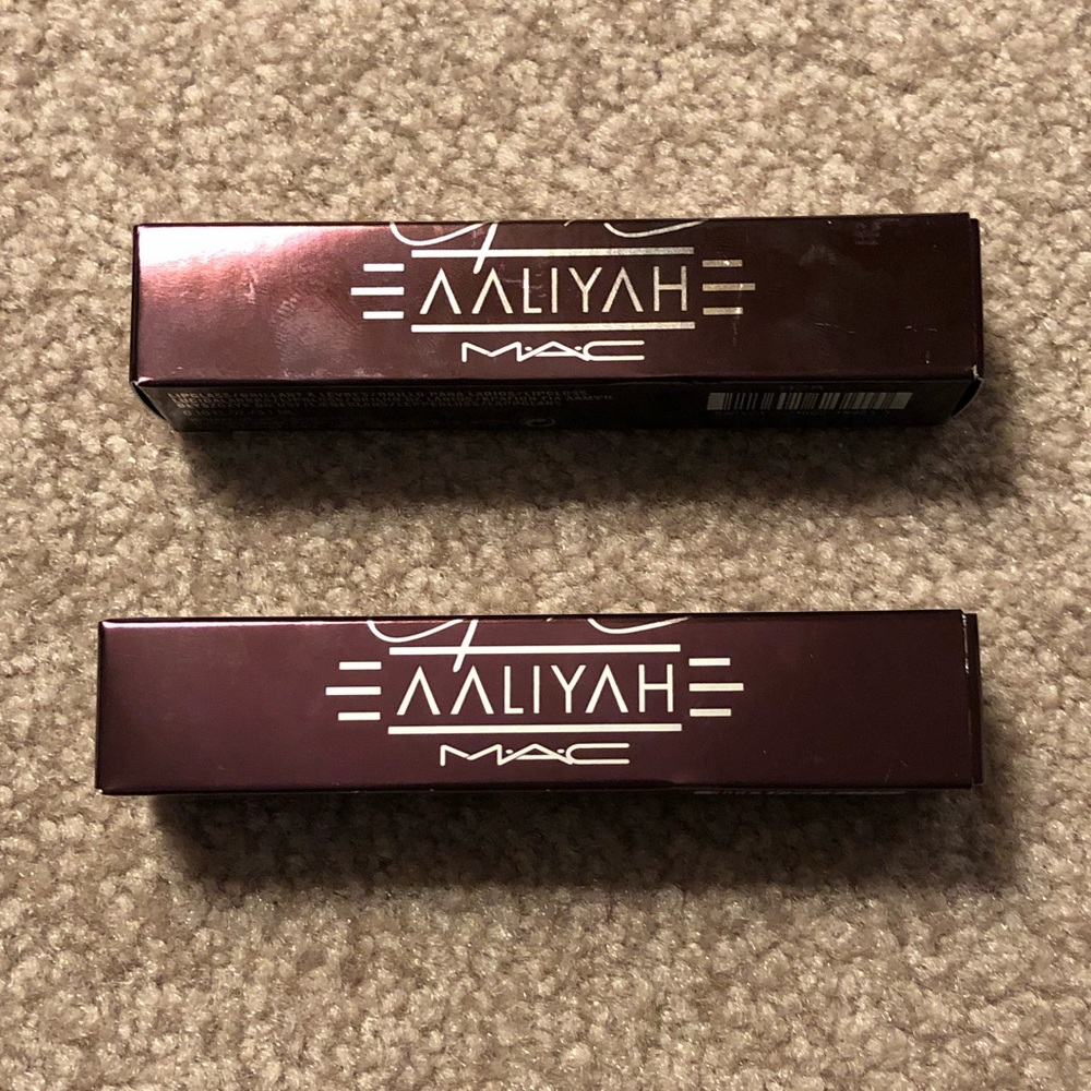 MAC Limited Edition Aaliyah Lip Glosses - Picture 2 of 5